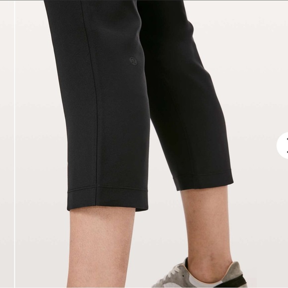🖤 Lululemon On The Fly Pants Crop *Woven 23"
Black Sz 6✨Like 🆕 - Picture 5 of 10